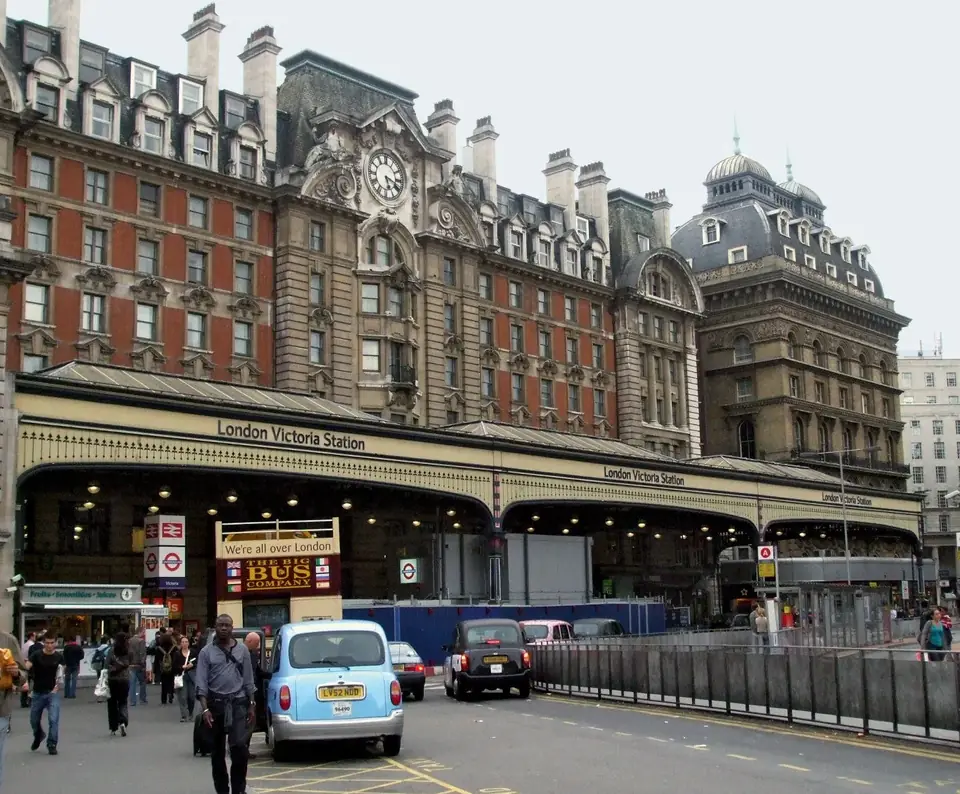 Victoria station, London